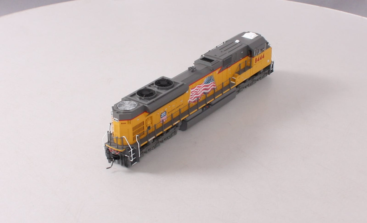 MTH 80-2023-1 HO Union Pacific SD70ACe Diesel Locomotive w/P-S 3.0 #8444