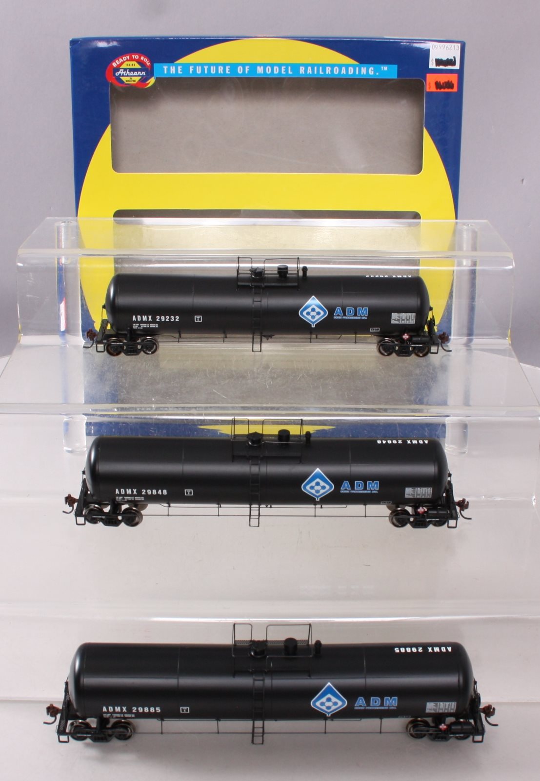 Athearn 97626 HO ADM 30K Gallon Ethanol Tank Cars (Set of 3)