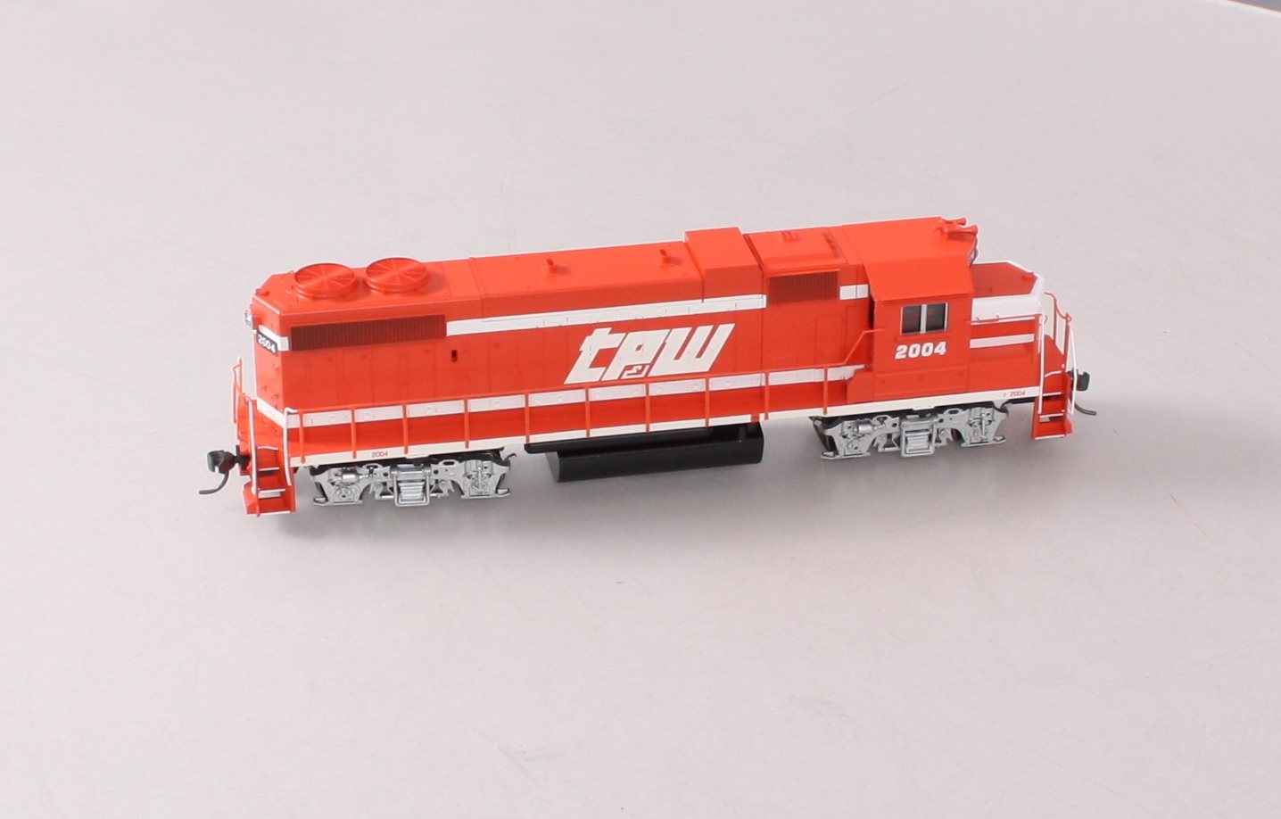 Athearn 78884 HO Toledo Peoria & Western GP38-2 Diesel Locomotive #2004