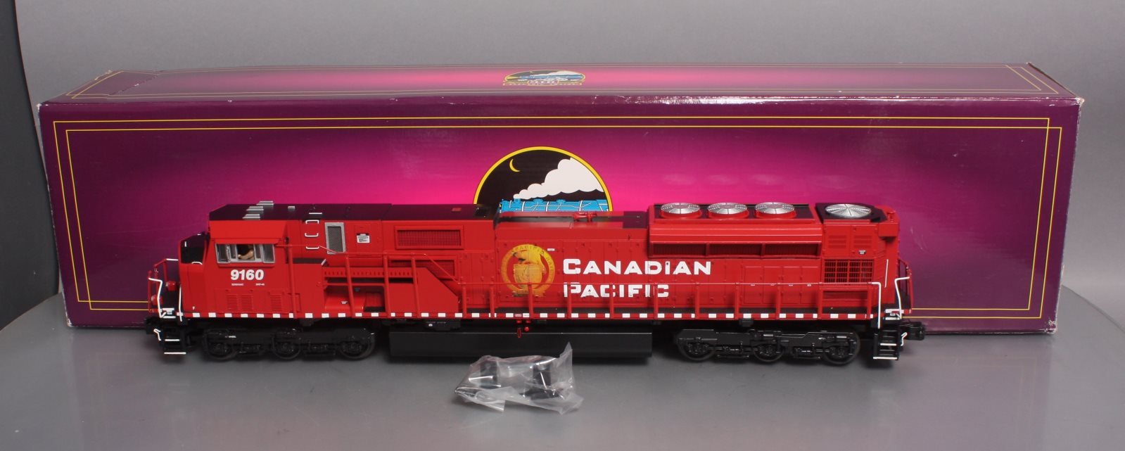MTH 20-2875-3 Canadian Pacific SD-9043MAC Non-Powered Diesel Engine #9160