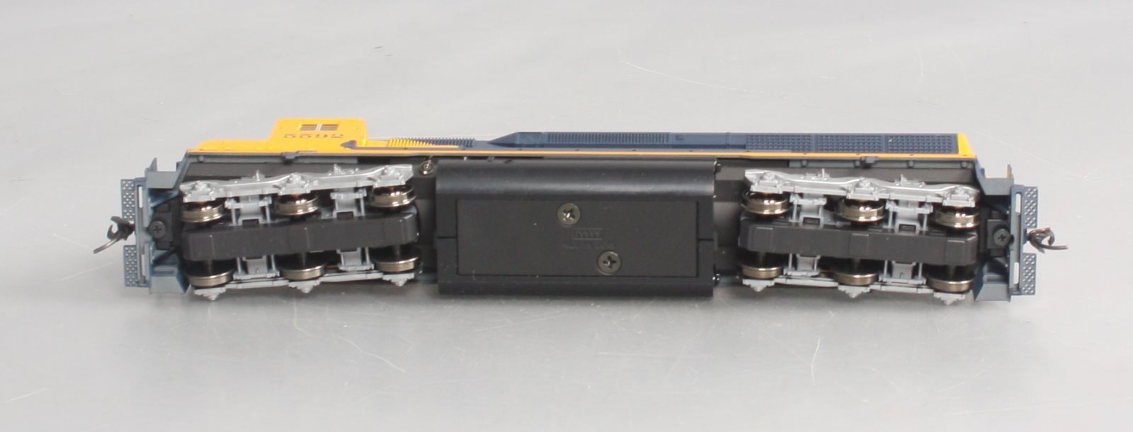 Kato 37-1745 HO Scale Santa Fe EMD SD45 Diesel Locomotive #5592