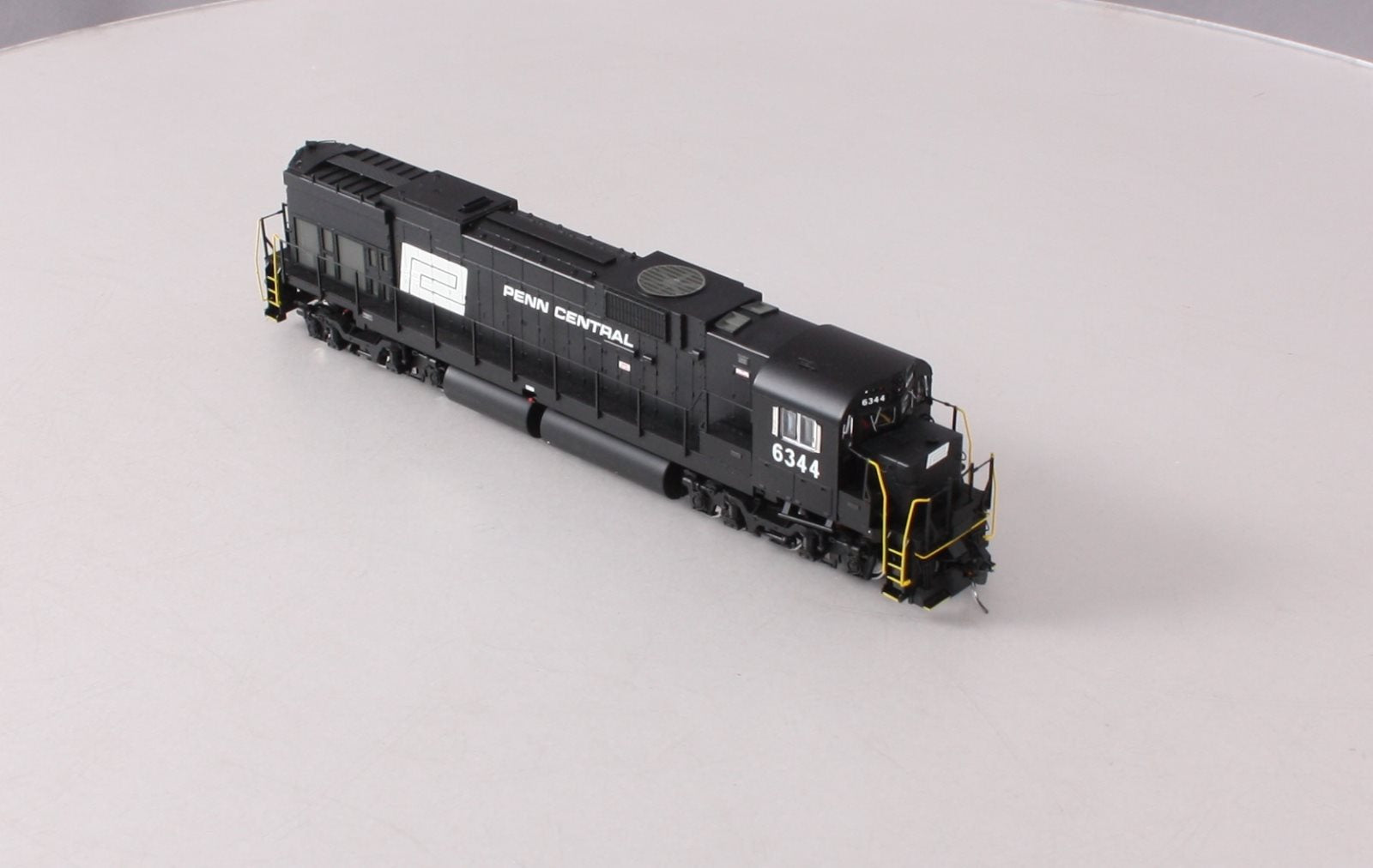 Bowser 23581 HO Scale Penn Central Alco C-636 Diesel Locomotive #6344