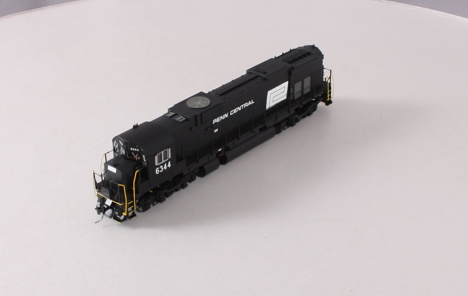 Bowser 23581 HO Scale Penn Central Alco C-636 Diesel Locomotive #6344