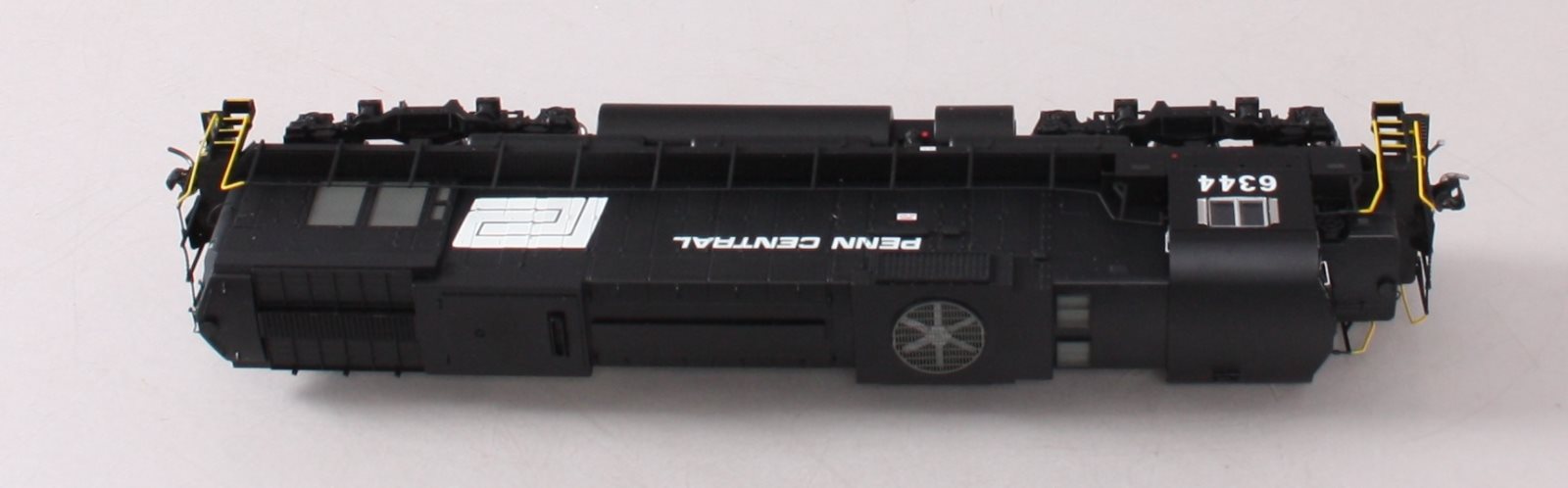 Bowser 23581 HO Scale Penn Central Alco C-636 Diesel Locomotive #6344