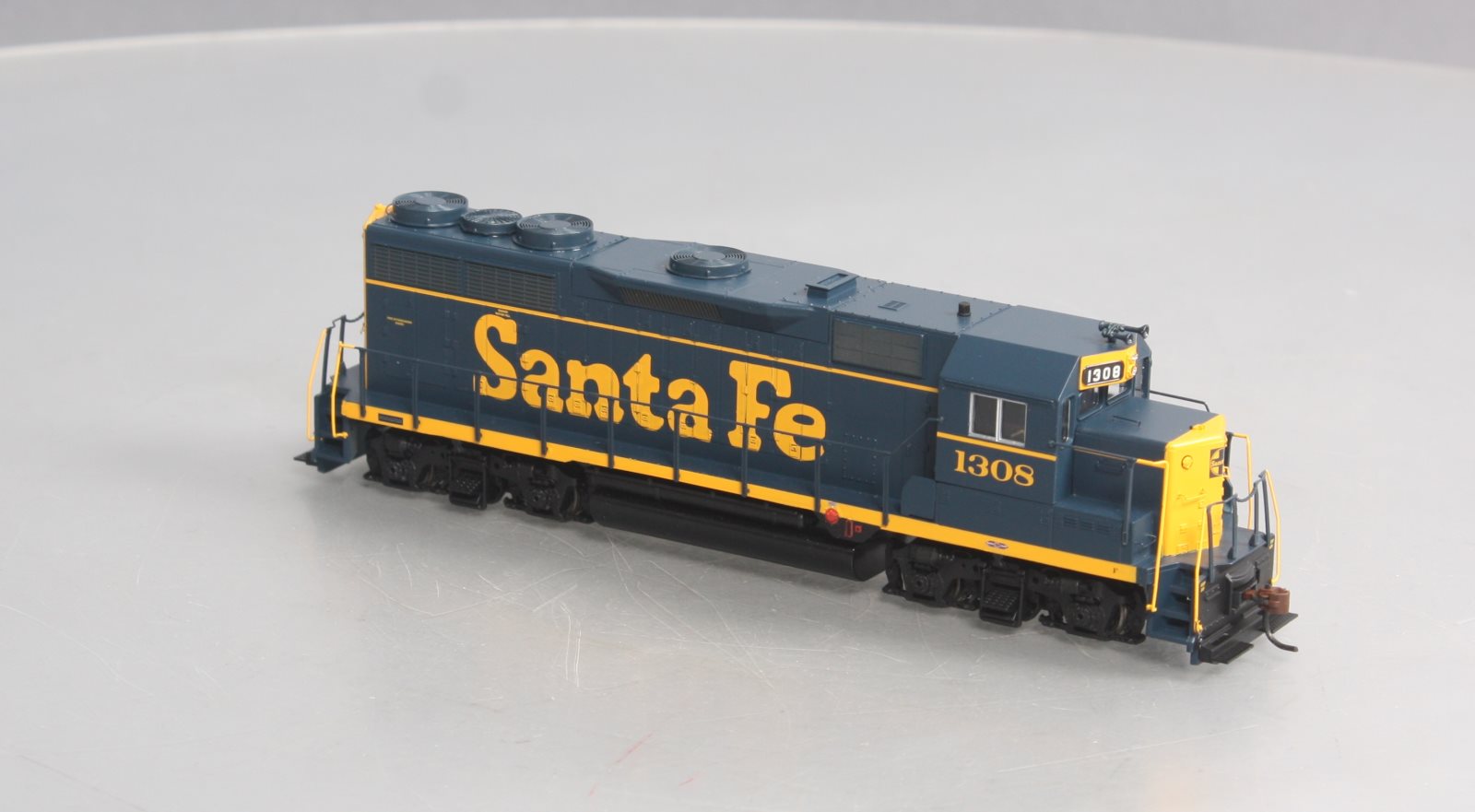 Athearn 96037 HO Scale Santa Fe GP35 Diesel Locomotive #1308