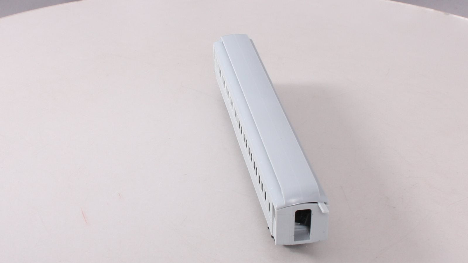 Atlas 20001709 HO Undecorated Paired Window Heavyweight Coach