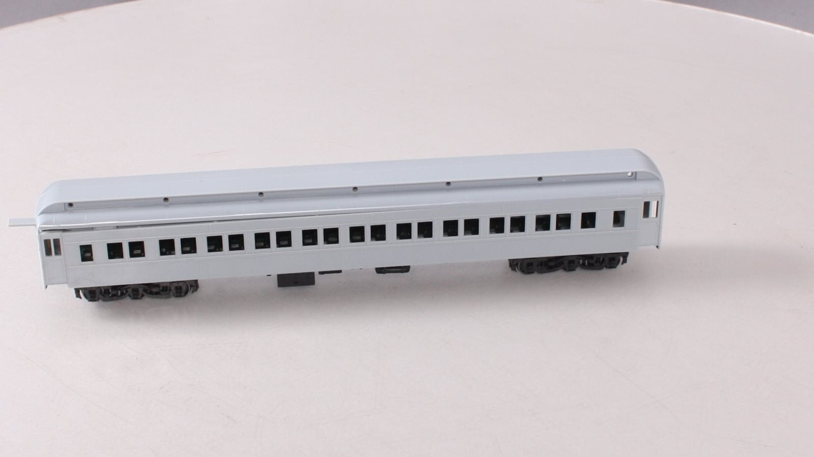 Atlas 20001709 HO Undecorated Paired Window Heavyweight Coach