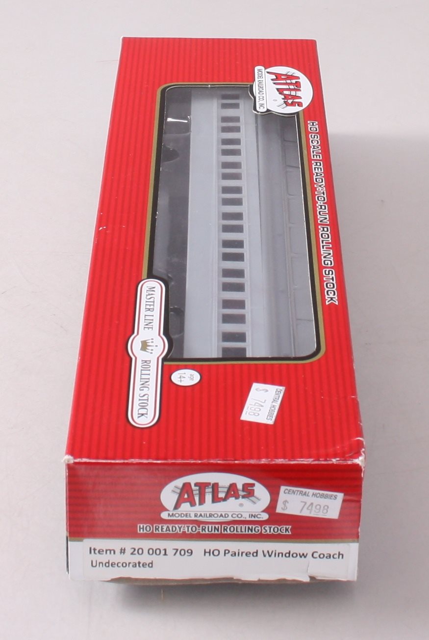 Atlas 20001709 HO Undecorated Paired Window Heavyweight Coach