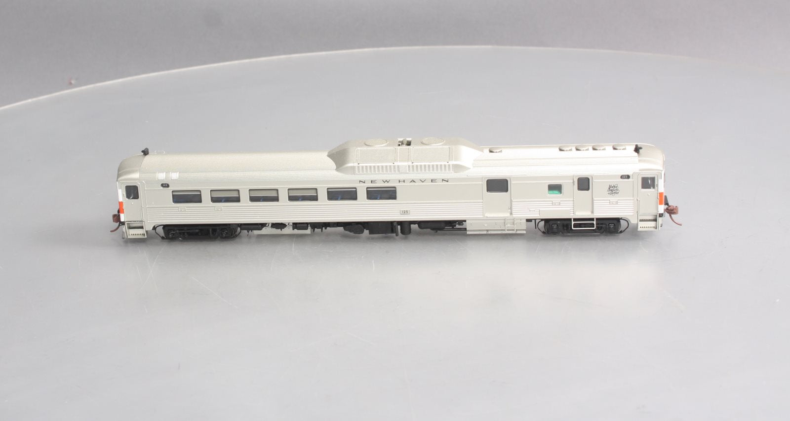 Rapido 16638 HO New Haven Budd RDC-3 Phase Ib Diesel Locomotive #125