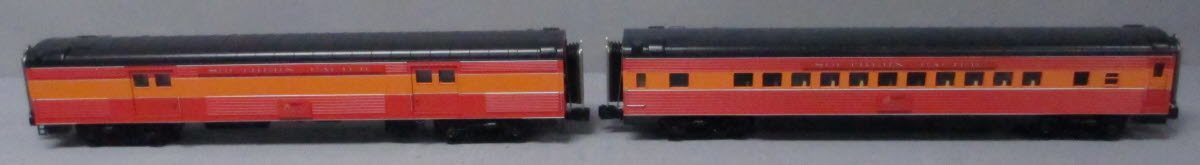 MTH 20-69216 O Southern Pacific 70' ABS Baggage/Coach Passenger Set (Set of 2)