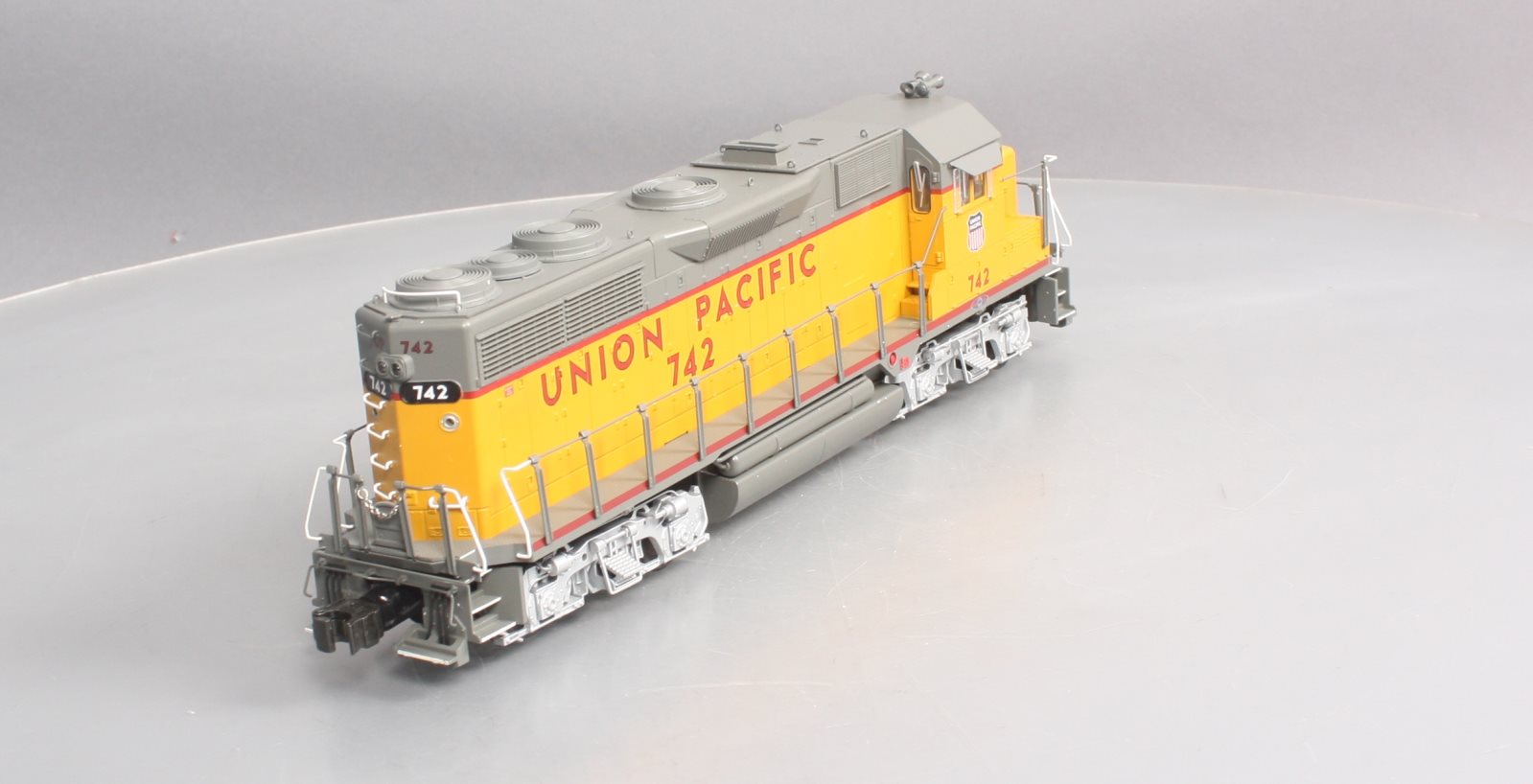 Lionel 6-38527 Union Pacific Legacy GP35 Diesel Locomotive #742
