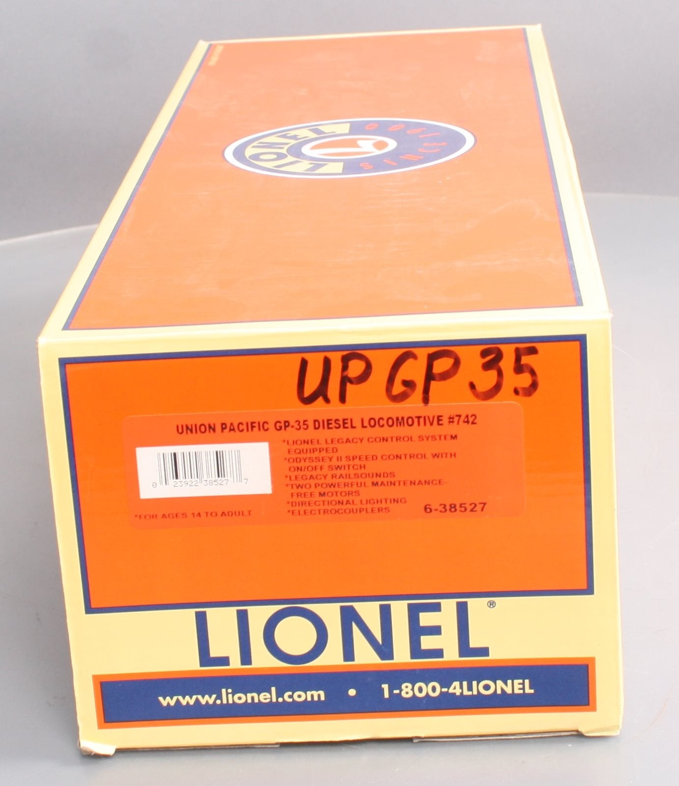 Lionel 6-38527 Union Pacific Legacy GP35 Diesel Locomotive #742