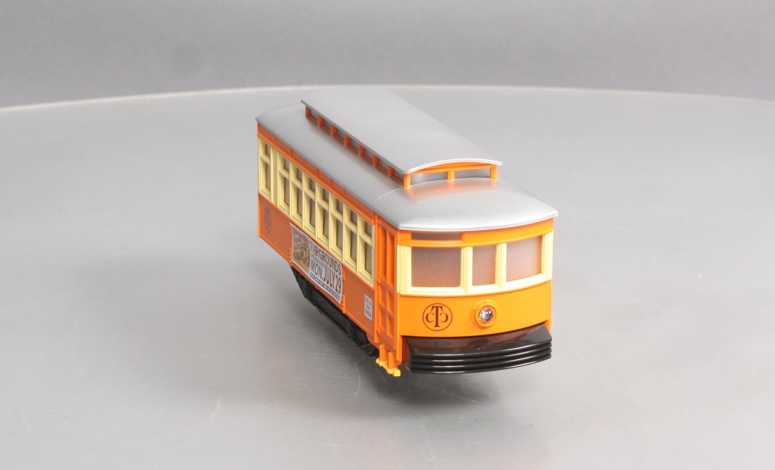 K-Line 6-21649 O Gauge City Traction Co. Trolley w/ Ringling Bros Banner