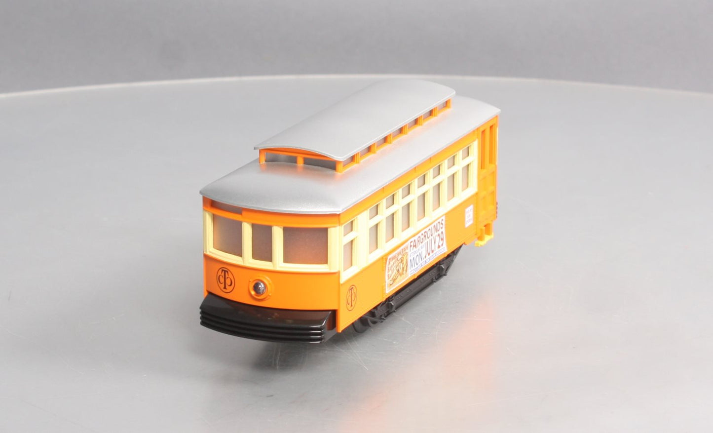 K-Line 6-21649 O Gauge City Traction Co. Trolley w/ Ringling Bros Banner