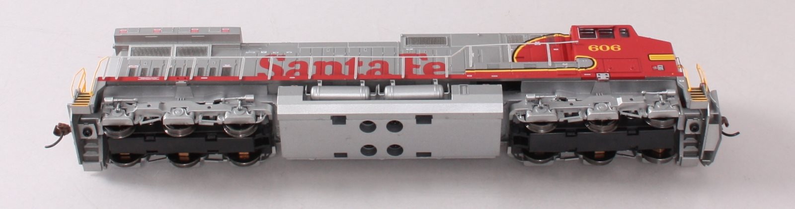 Roundhouse 78036 HO Scale Santa Fe ATSF Dash 9-44CW Diesel Locomotive #606