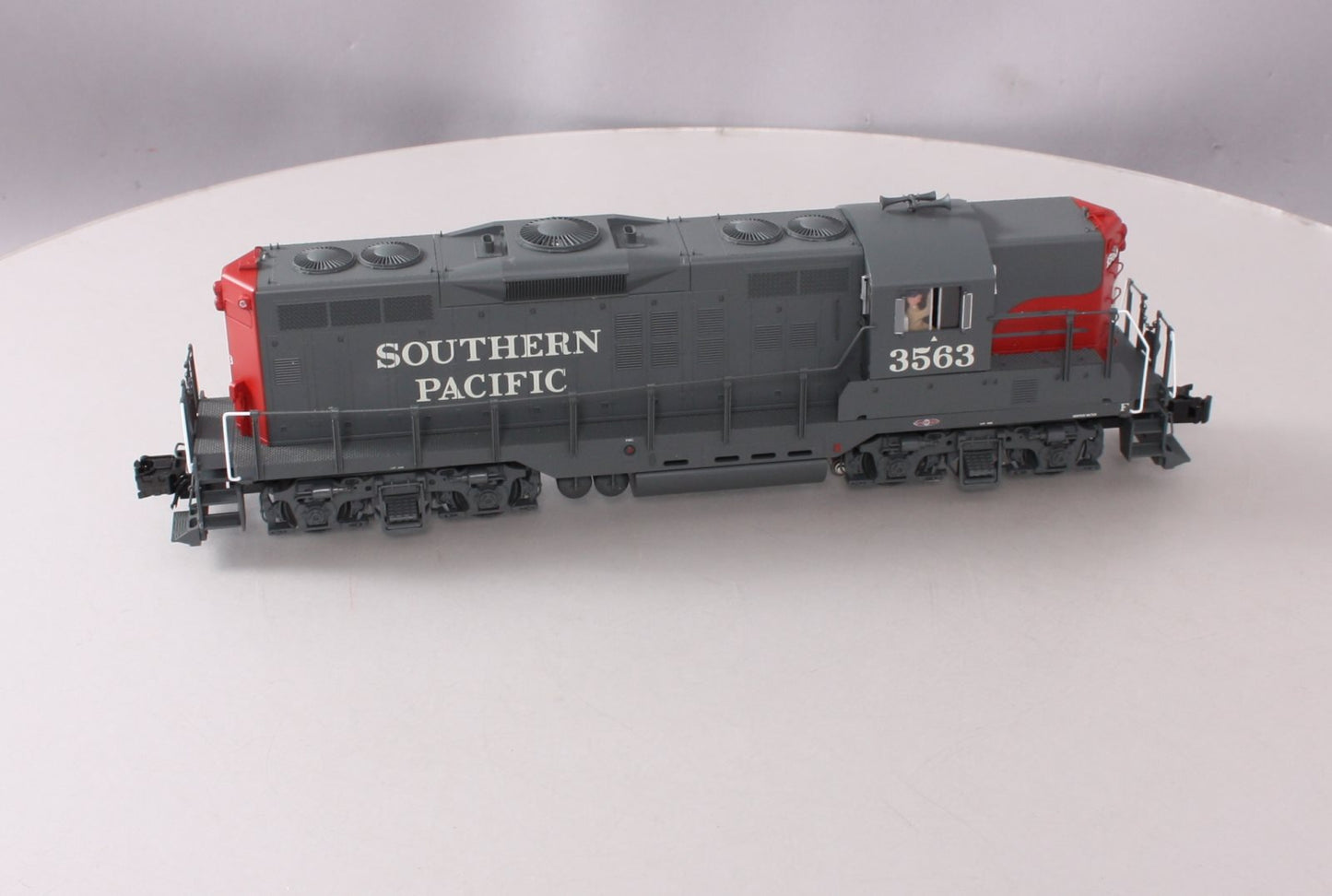 Atlas 1428-1 Atlas 1428-1 O SP GP9 Diesel Locomotive with TMCC #3563 (3 Rail)