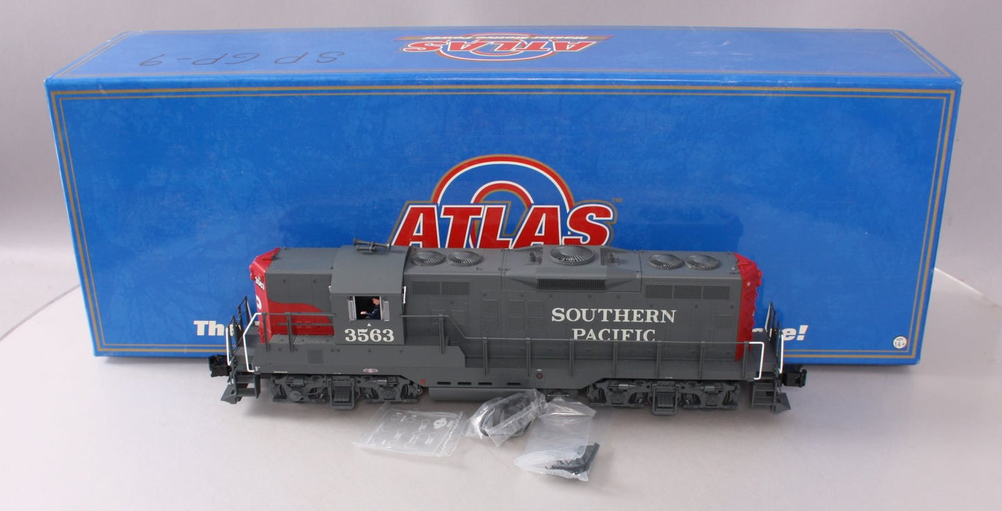 Atlas 1428-1 Atlas 1428-1 O SP GP9 Diesel Locomotive with TMCC #3563 (3 Rail)