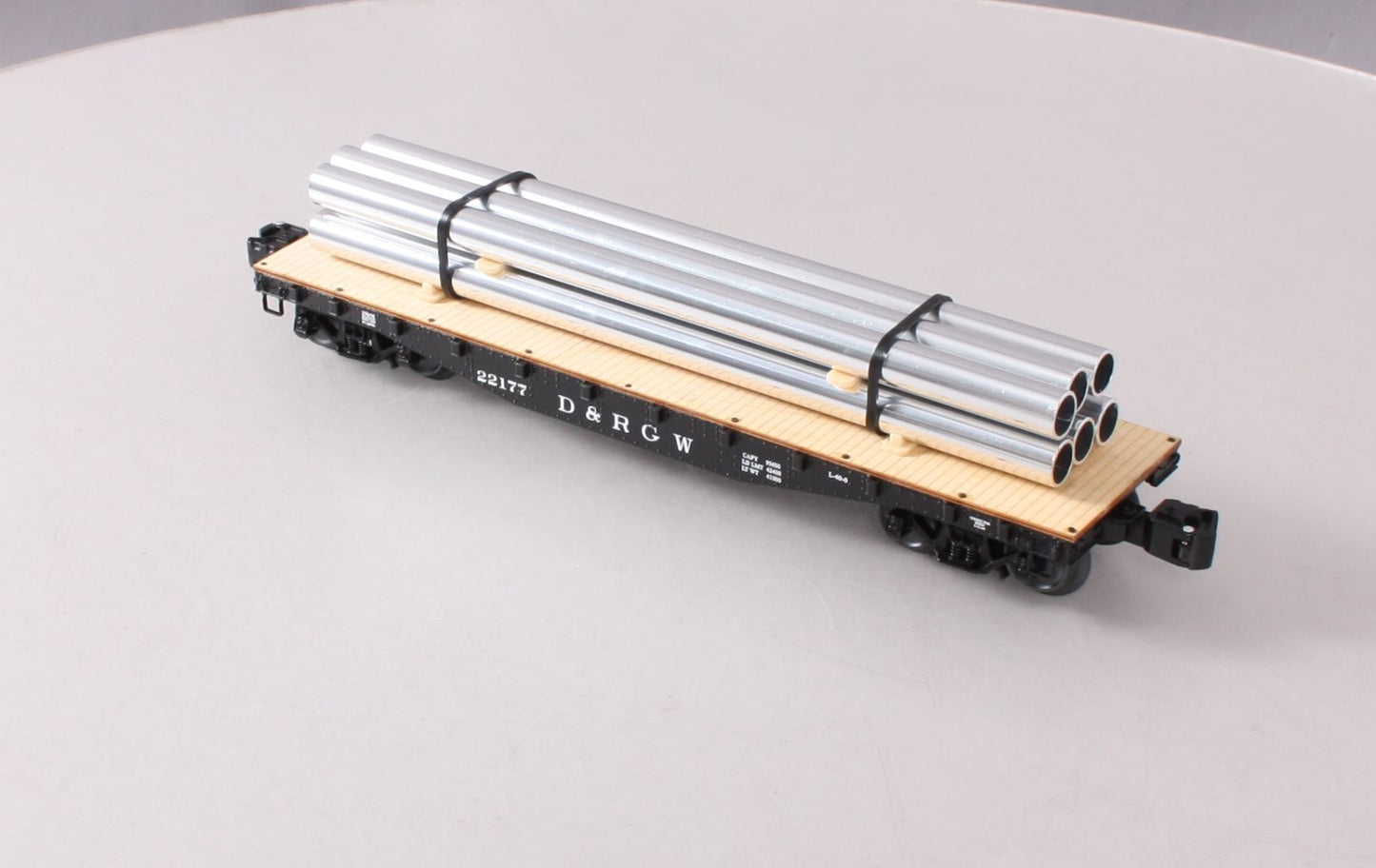 Lionel 6-27816 O Gauge D&RGW 40' Flatcar with Pipes