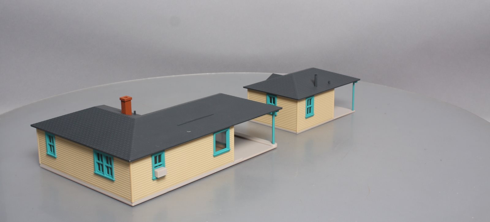 Walthers 933-2715 O/O-27 Scale Built-Up Route 66 Motel