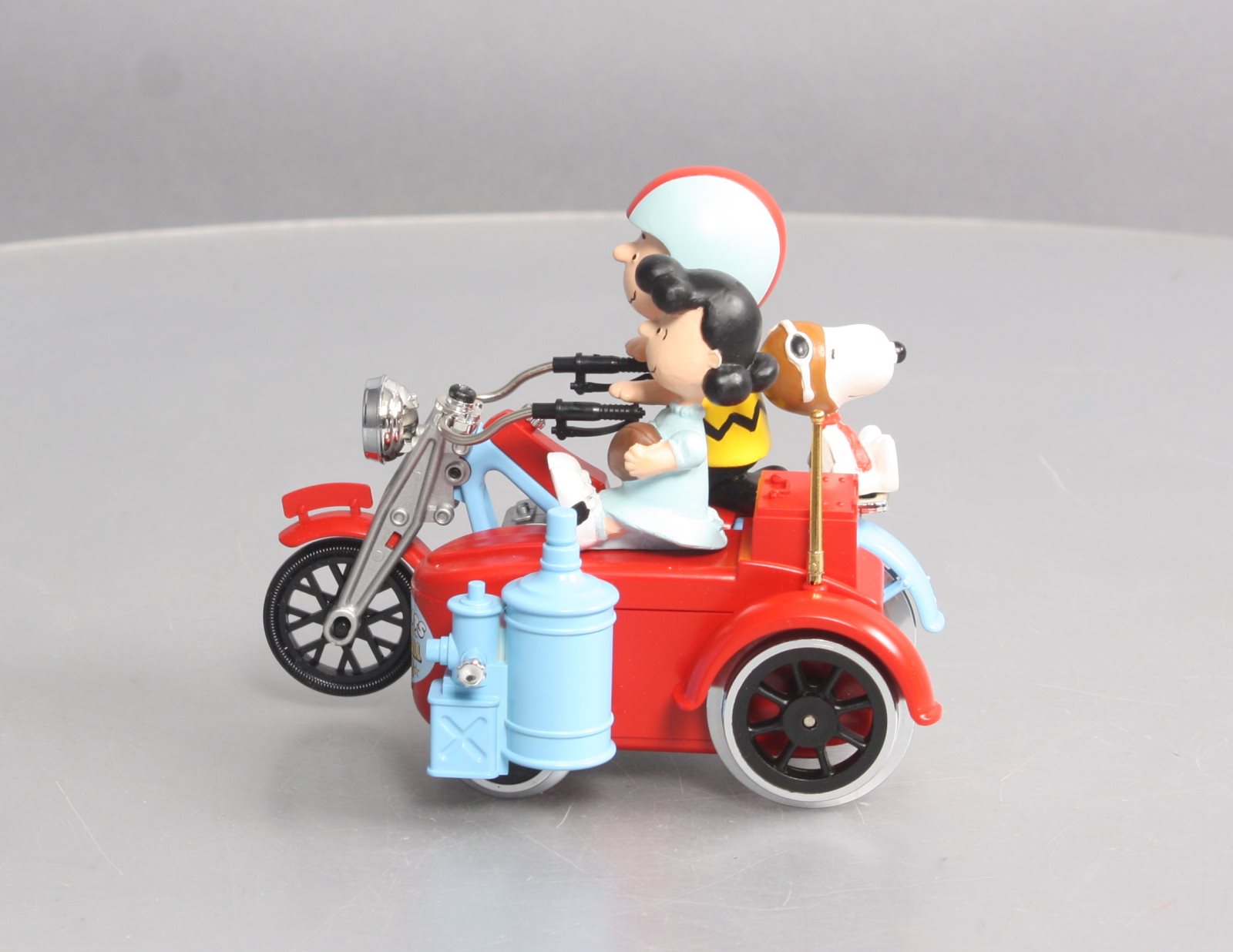 LGB 22030 G Scale PEANUTS® Motorcycle – Trainz
