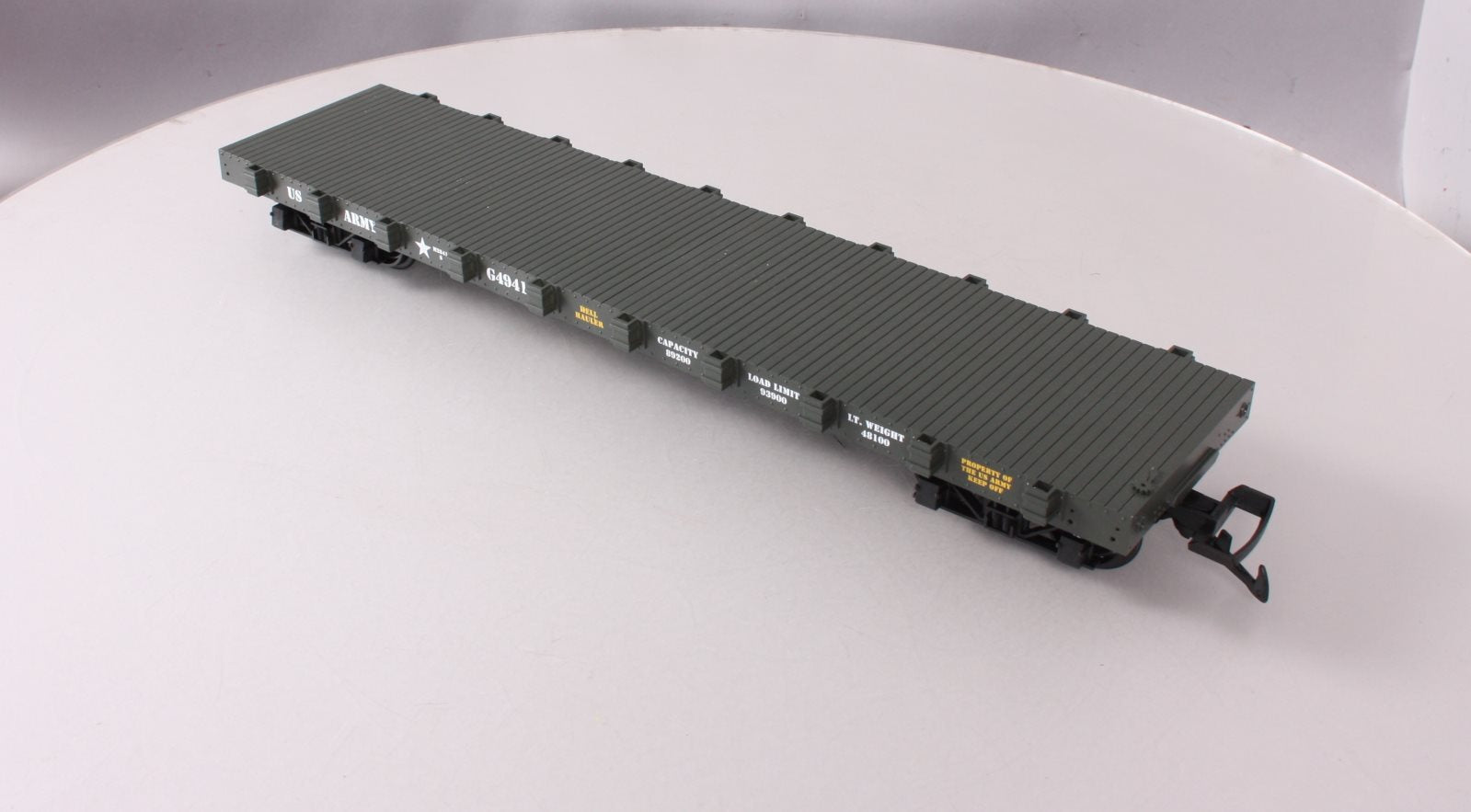 USA Trains R1766A G US Army Flat Car #G5050 with 3 Jeeps