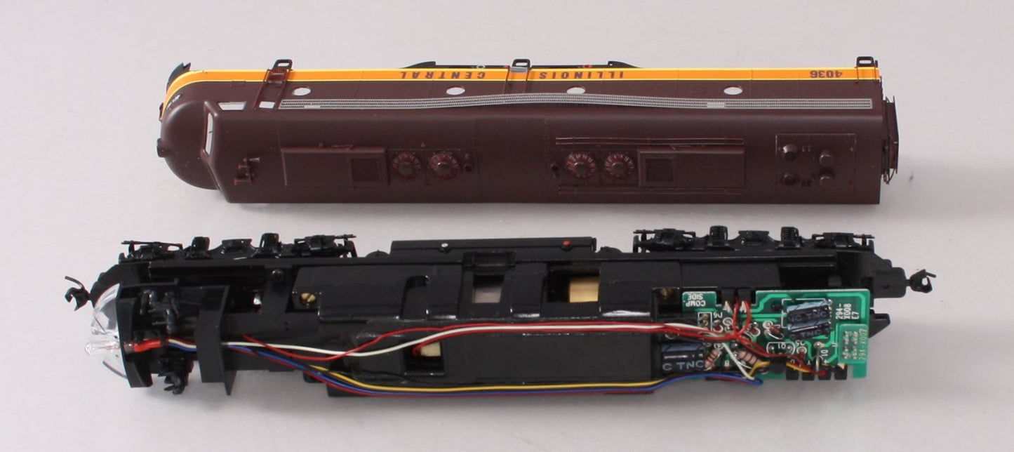 Proto 2000 30798 Ho Scale Illinois Central E8/9 Diesel Locomotive #4036