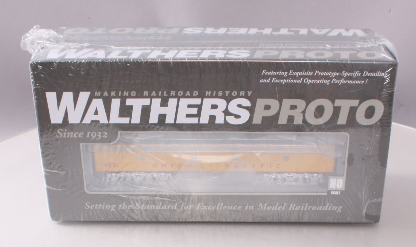 Walthers 920-49377 HO Scale Union Pacific E9AB Diesel Engine Set #953/953B