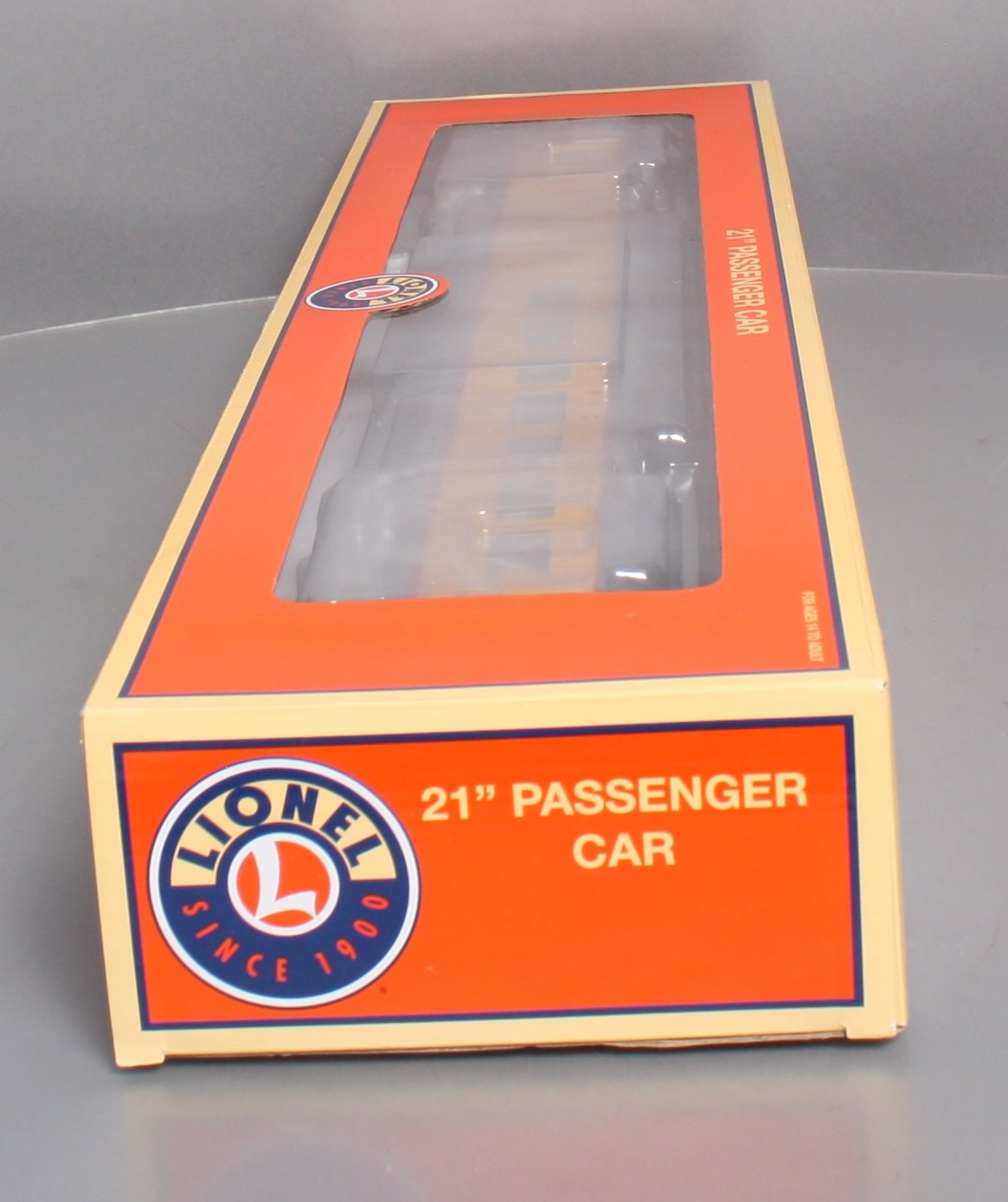 Lionel 6-85362 Union Pacific Challenger 21'' Diner with Station Sounds