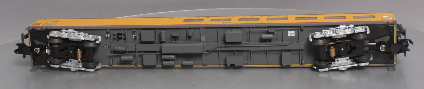 Lionel 6-85362 Union Pacific Challenger 21'' Diner with Station Sounds