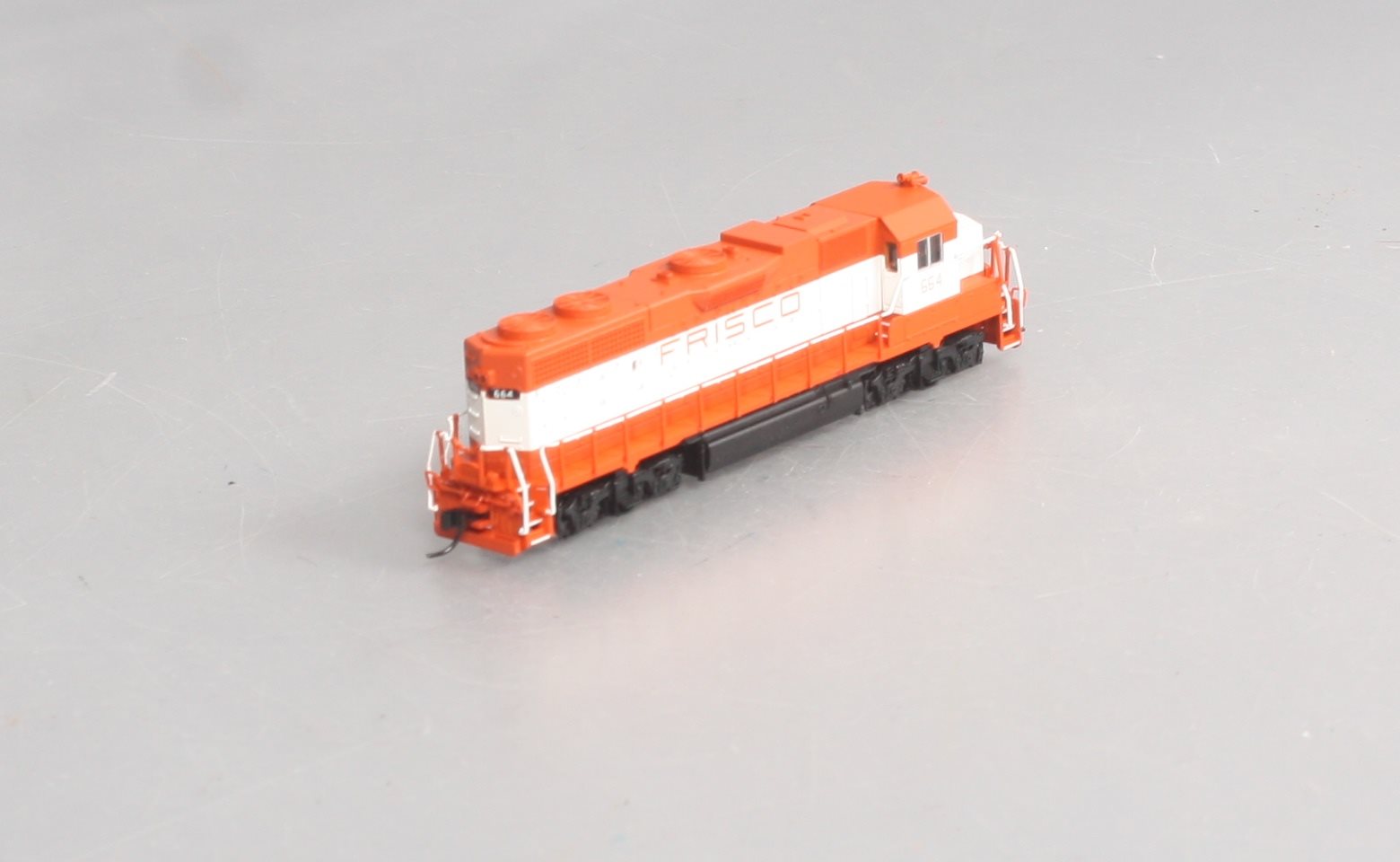 Atlas 47654 N Frisco RTR GP38-2 Diesel Locomotive #664 – Trainz