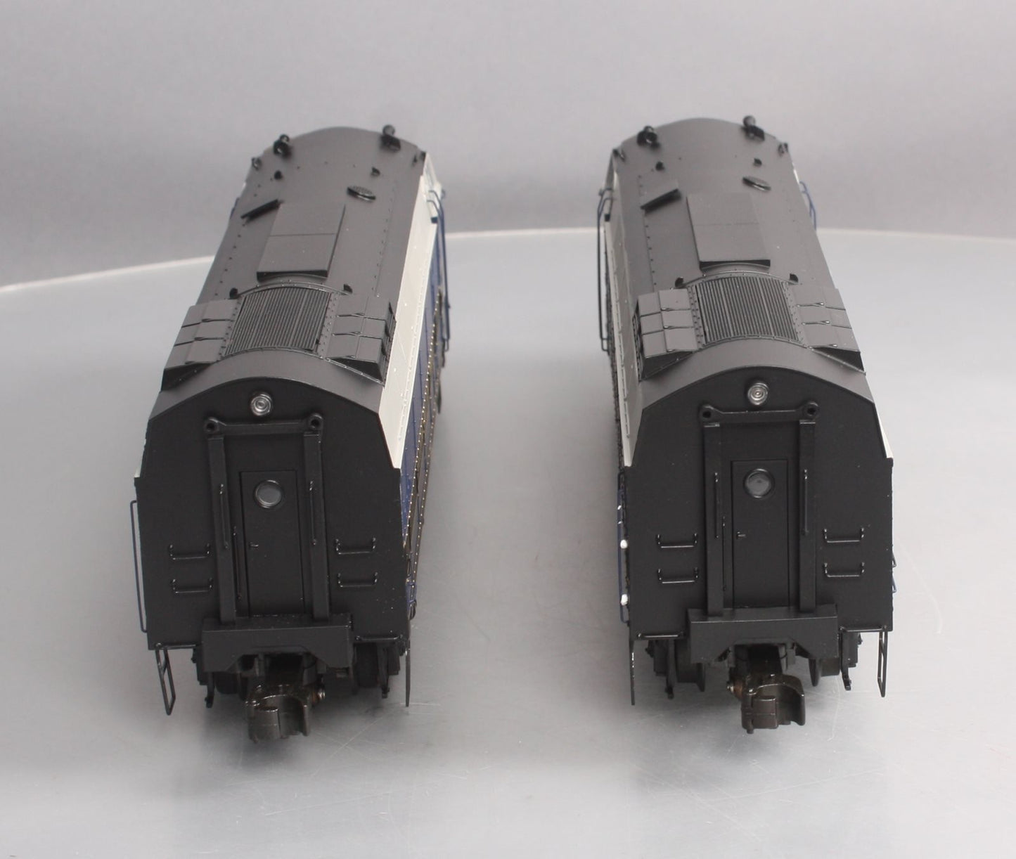 Lionel 6-38563 O B&O Legacy RF-16 Sharknose AA Diesel Locomotive Set #855/857