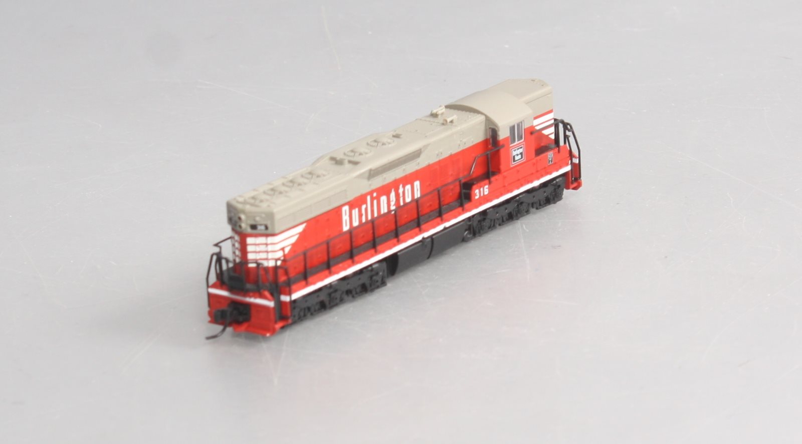 Atlas 53620 N Classic SD7, CB&Q #316