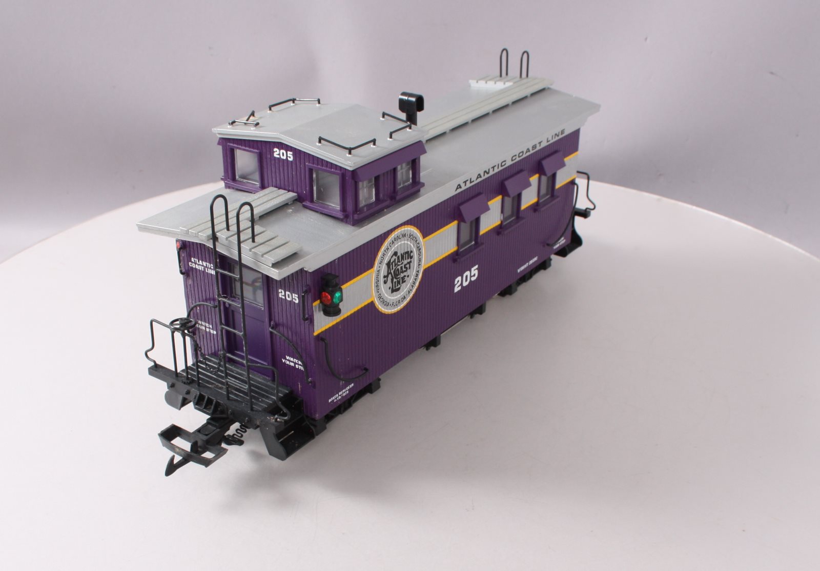 USA Trains R12015 G Atlantic Coast Line Wood Side Caboose #205 (Metal Wheels)