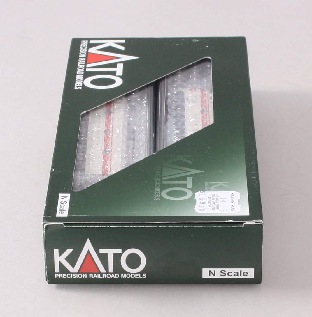 Kato 106-0202 N Scale CB&Q EMD F2 AA Diesel Locomotive Set #151/155