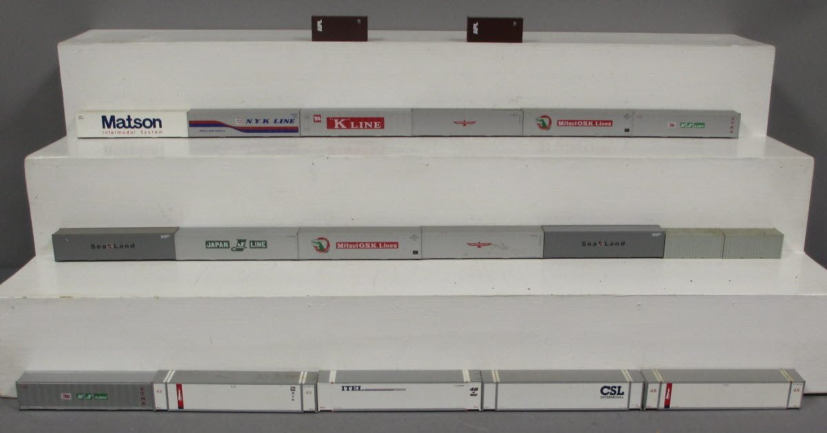 Assorted HO Containers (14) EX