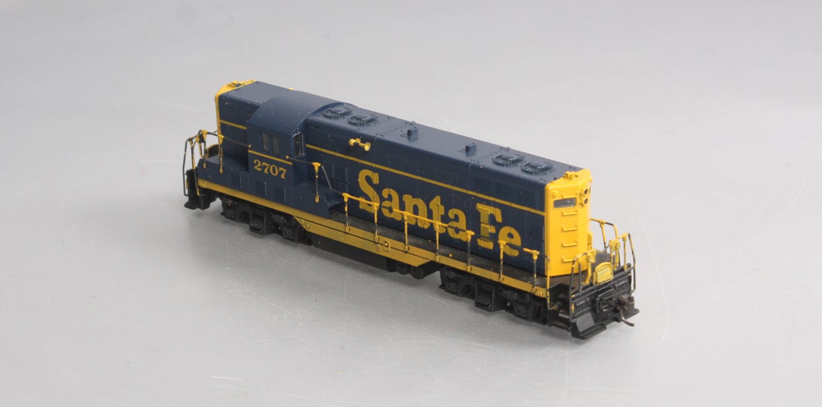 atlas HO GAUGE 鉄道模型 Atlas 8244 HO Scale 8244 Santa Fe GP-7 Diesel Locomotive #2707