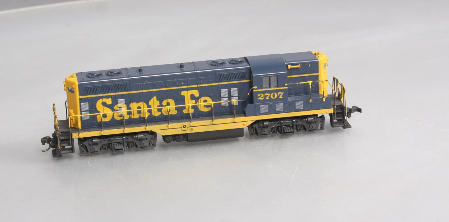 Atlas 8244 HO Scale 8244 Santa Fe GP-7 Diesel Locomotive #2707