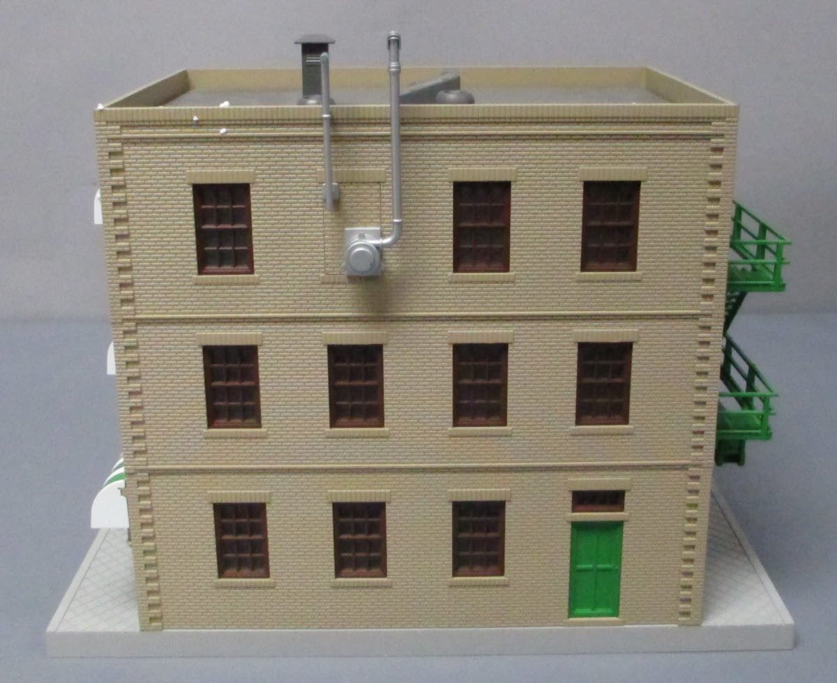 MTH 30-90227 O Gauge Sam's Butcher 3-Story Building