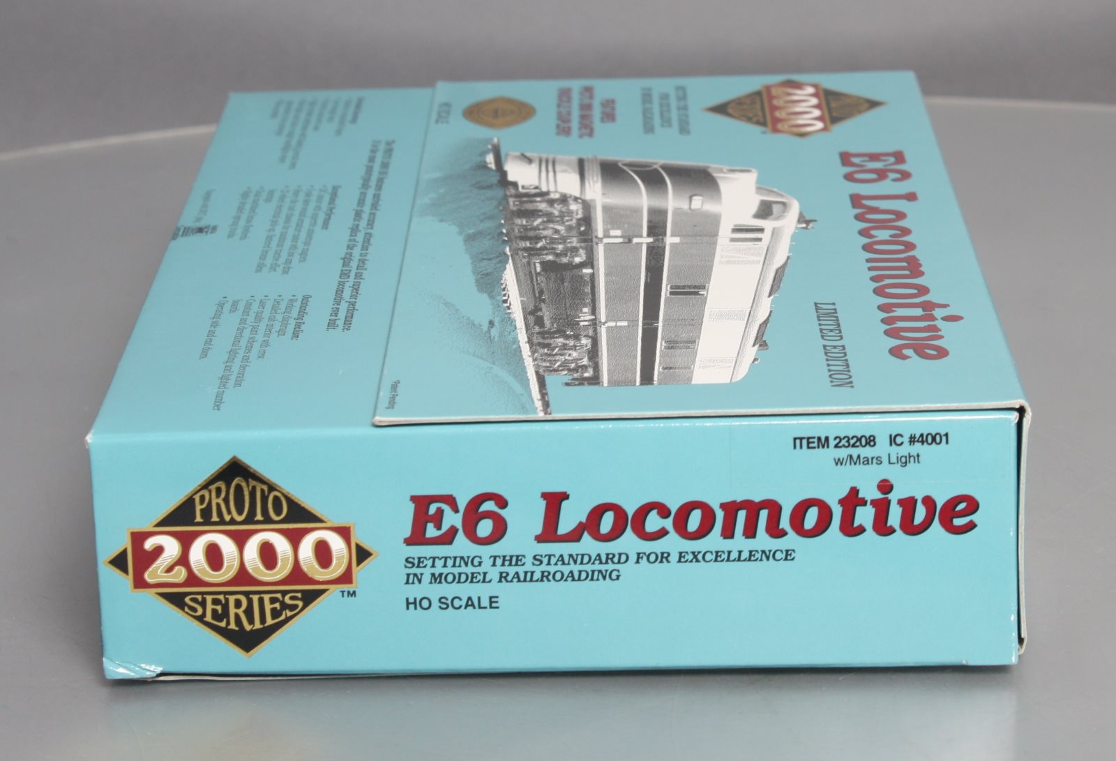 Proto 2000 23208 HO Illinois Central E-6 Diesel Locomotive w/ Mars Light #4001