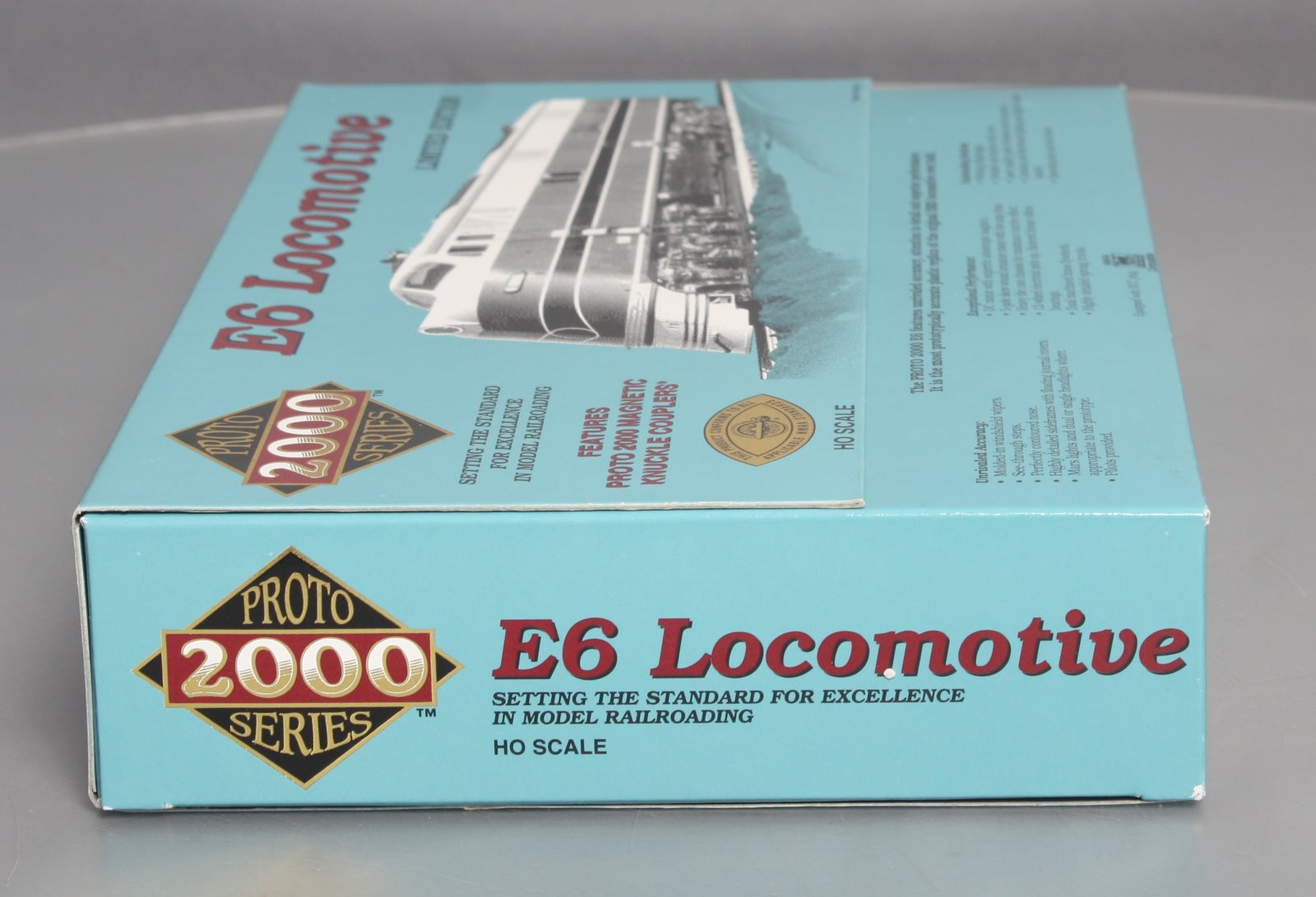 Proto 2000 23208 HO Illinois Central E-6 Diesel Locomotive w/ Mars Light #4001