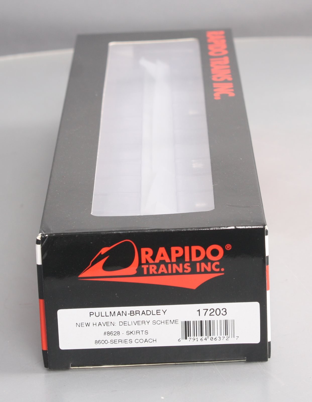 Rapido Trains 17203 HO New Haven 8600-Series Coach #8628