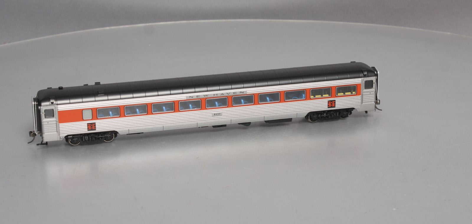 Rapido Trains 17212 HO New Haven 8600 Series Bradley Coach w/ Skirts #8620