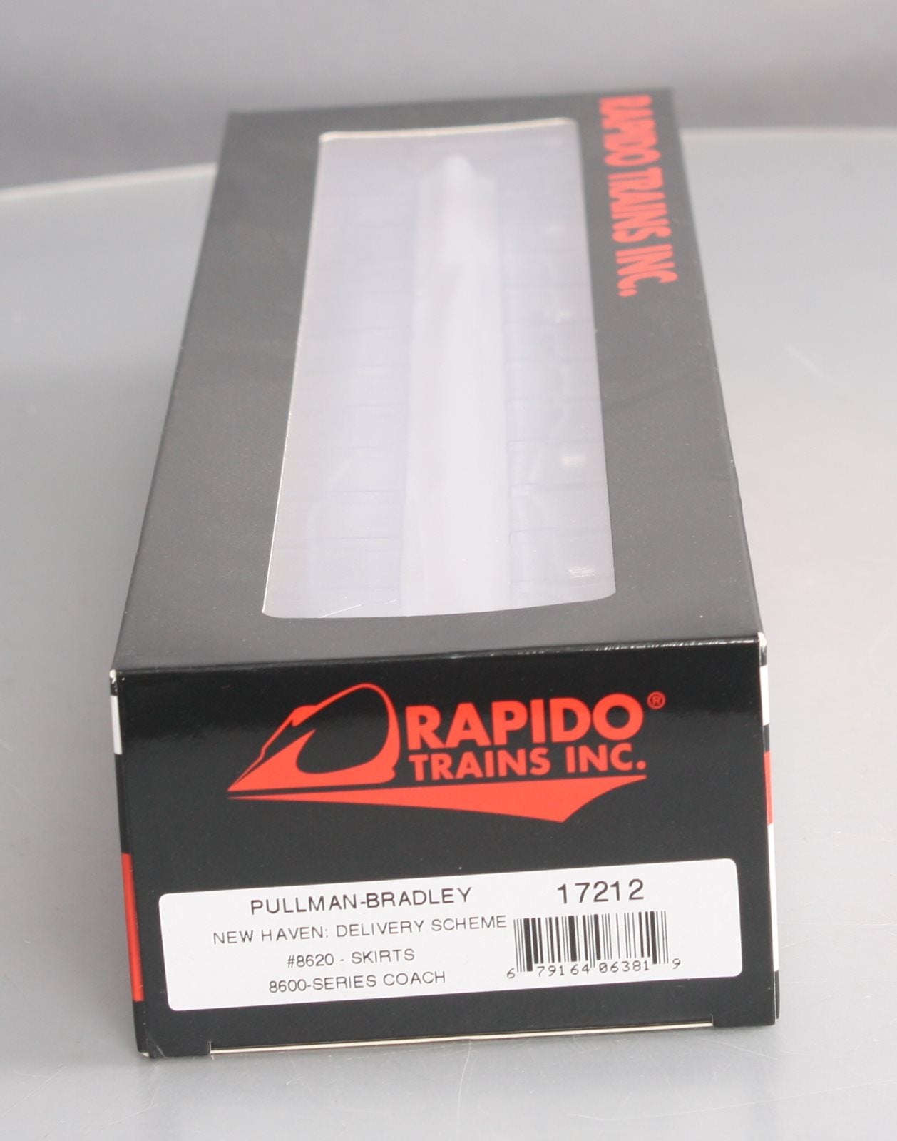 Rapido Trains 17212 HO New Haven 8600 Series Bradley Coach w/ Skirts #8620