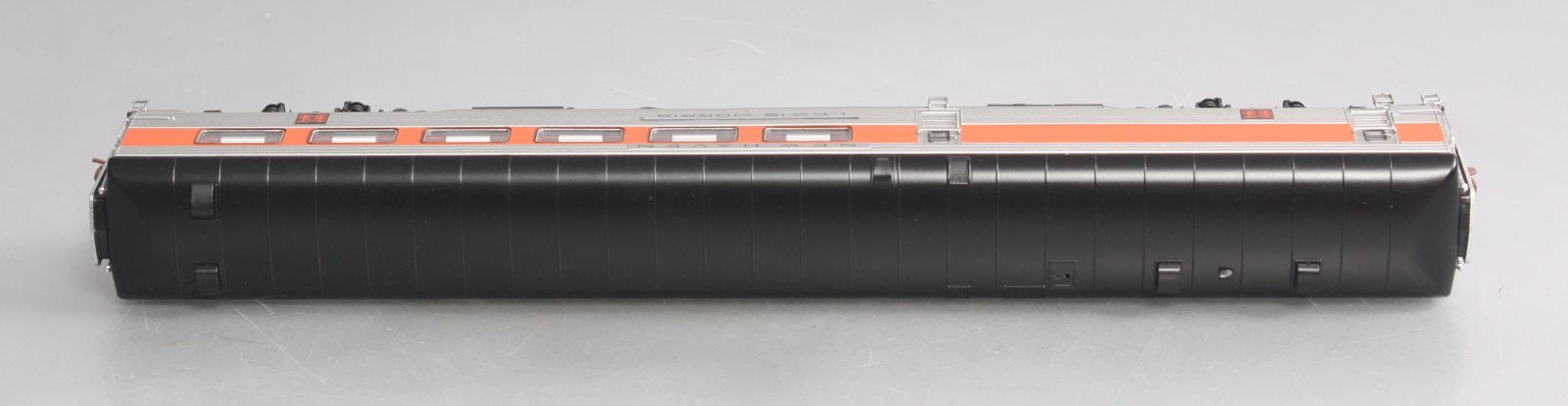 Rapido Trains 132008 HO New Haven Lewis Morris McGinnis with Skirts Dining Car