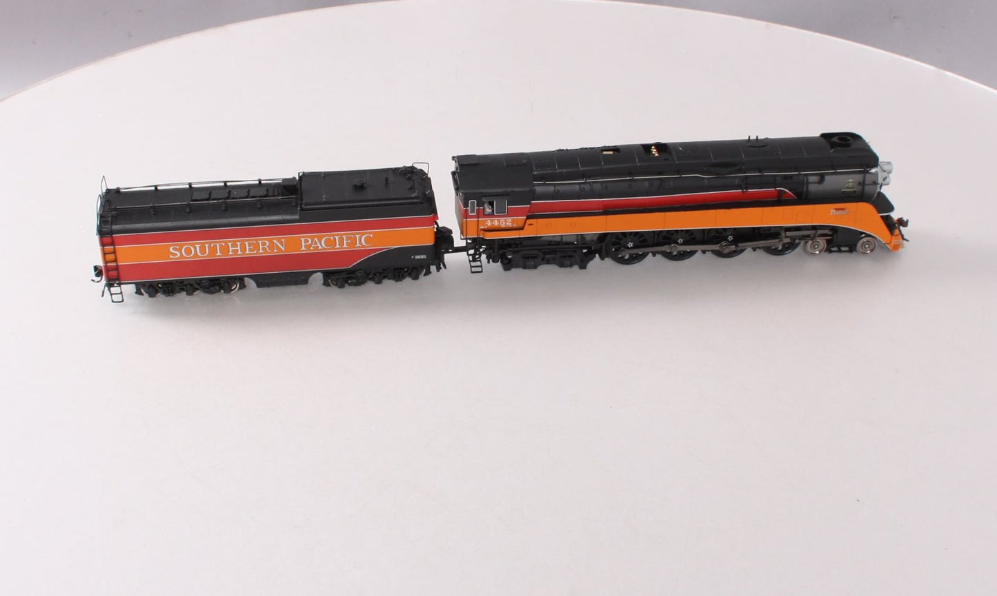 Broadway Limited 294 HO SP Daylight GS-4 4-8-4 Steam Locomotive #4452 w/ DCC