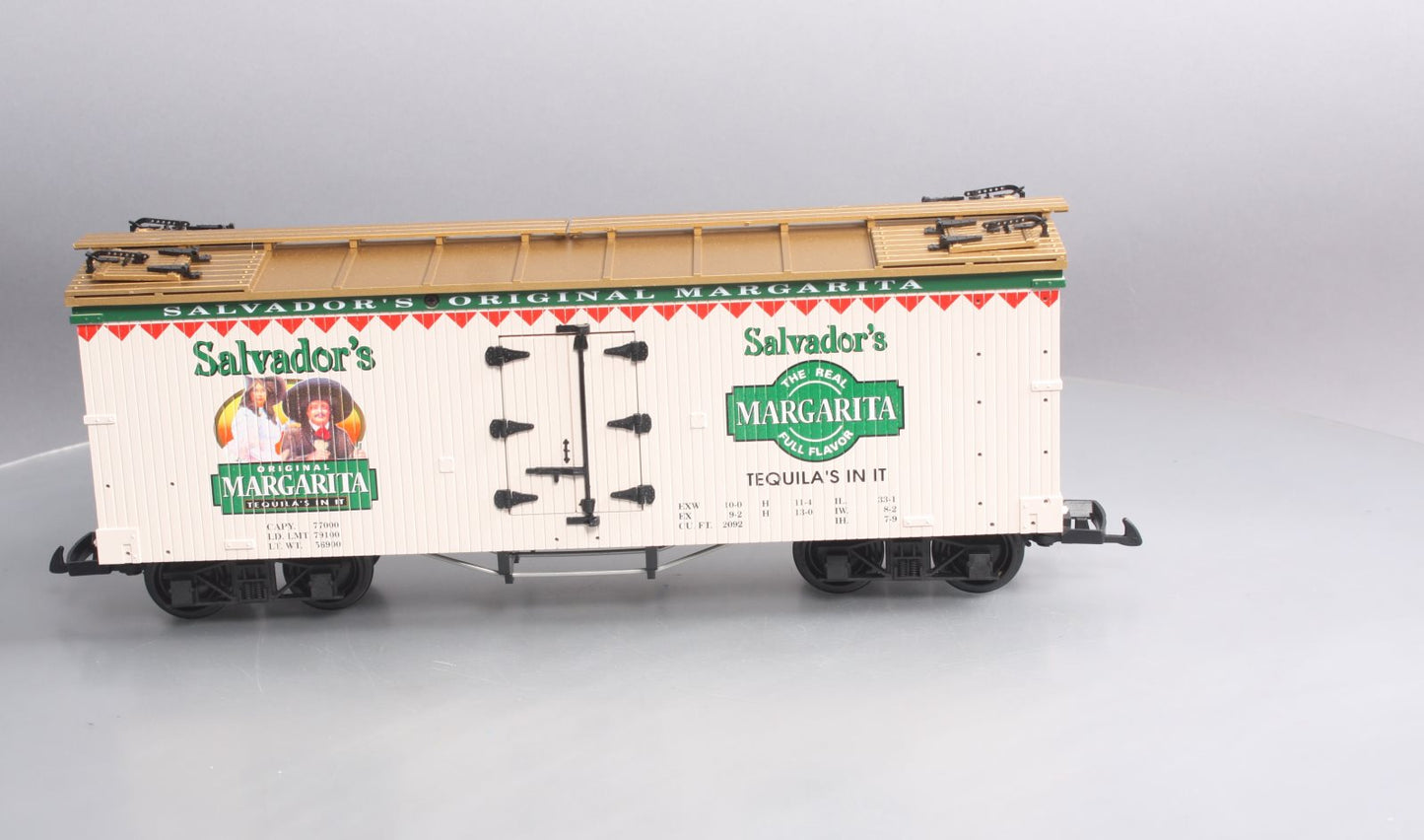 USA Trains R16285 G Salvador's Margarita Wood Refrigerator Car