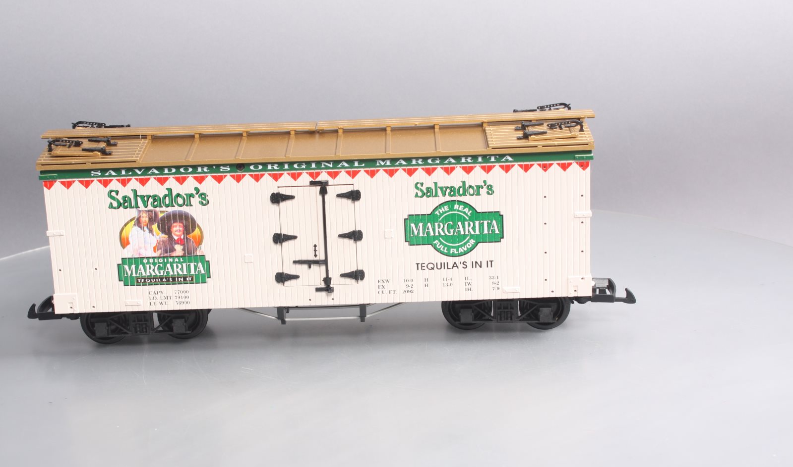USA Trains R16285 G Salvador's Margarita Wood Refrigerator Car