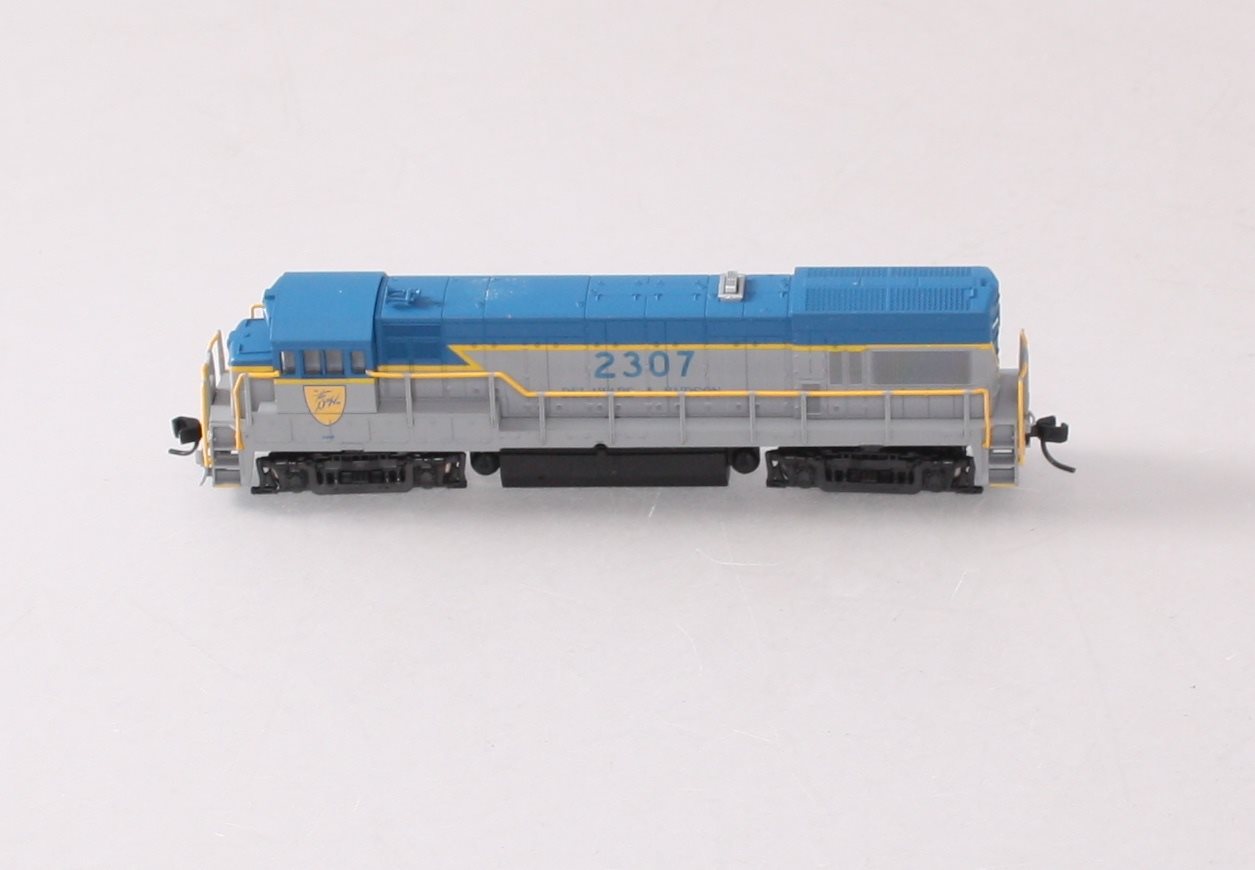 Atlas 45980 N Scale Delaware & Hudson U23B Diesel Locomotive #2307
