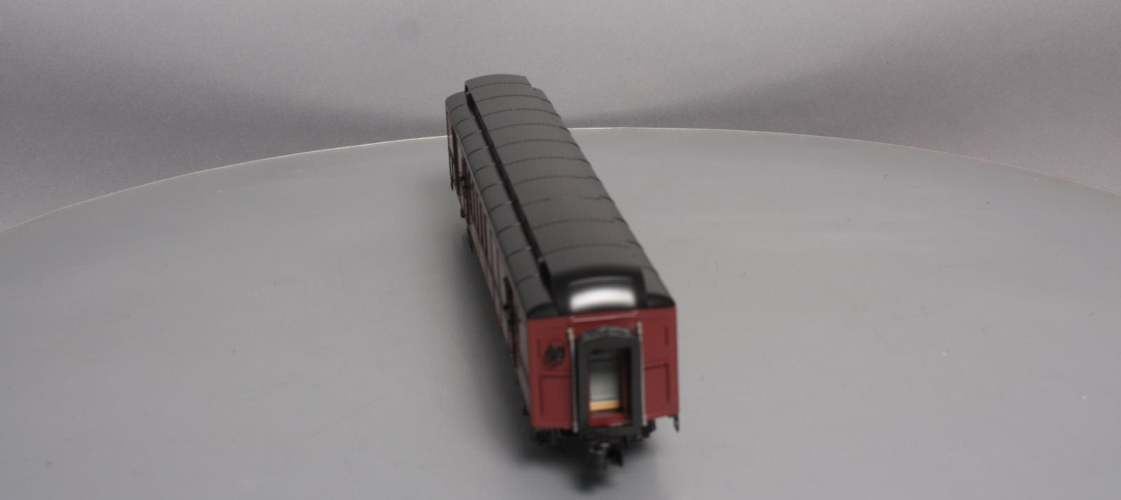 MTH 20-40052 O Gauge Chicago Great Western RPO Car # 68