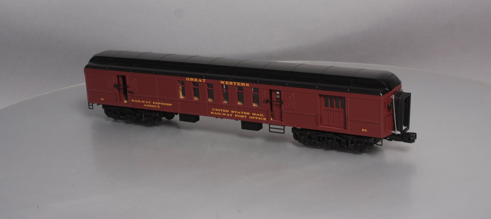 MTH 20-40052 O Gauge Chicago Great Western RPO Car # 68